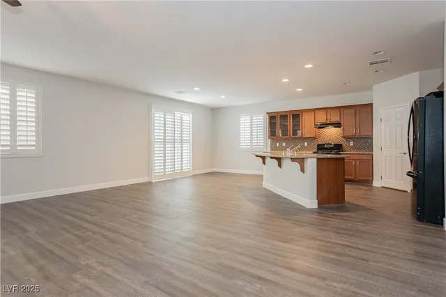 $2,800 | 971 Huntington Cove Parkway, Las Vegas, NV 89178