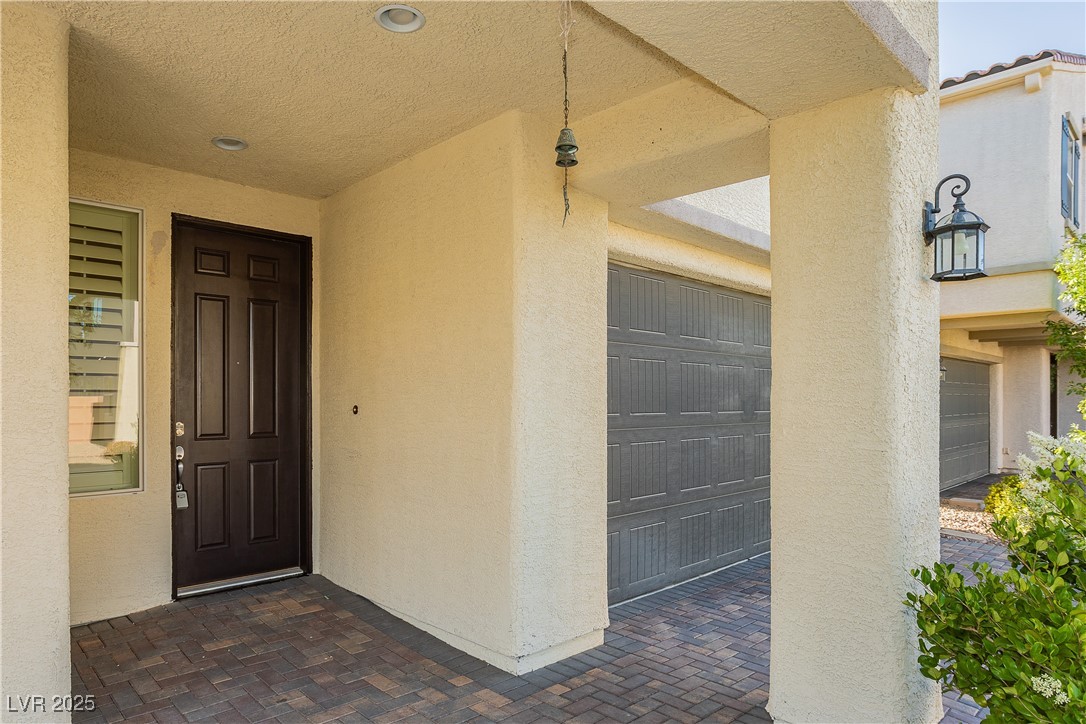 971 Huntington Cove Parkway Las Vegas, NV 89178 - Photo 7 of 55 Entrance to property with stucco siding