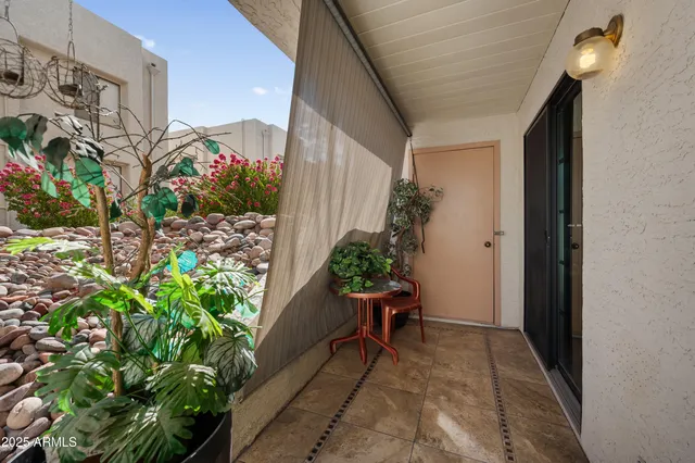 $212,000 | 5518 East Lindstrom Lane, Unit 1011, Mesa, AZ 85215