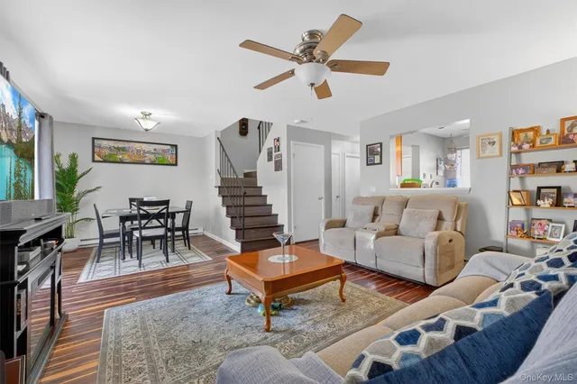 $354,900 | 5307 Chelsea Cove North, Hopewell Junction, NY 12533