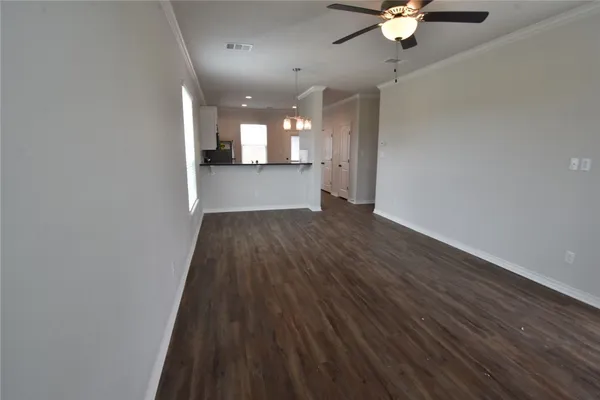 $2,100 | 7005 Canter Court, College Station, TX 77845
