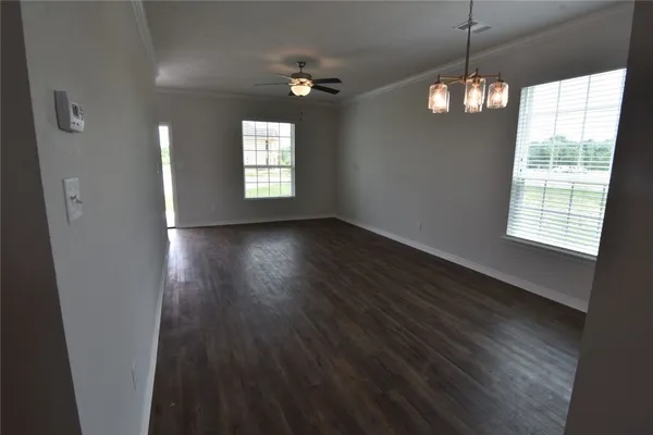 $2,100 | 7005 Canter Court, College Station, TX 77845