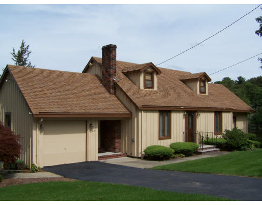 28 Shore Road Saugus, MA 01906 - Photo 1 of 24 Gallery Image 1