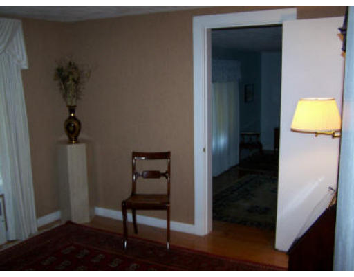 28 Shore Road Saugus, MA 01906 - Photo 19 of 24 Gallery Image 19