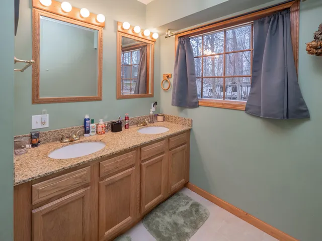 $304,900 | 1009 Sherwood Forrest Trail, Sturgis, MI 49091