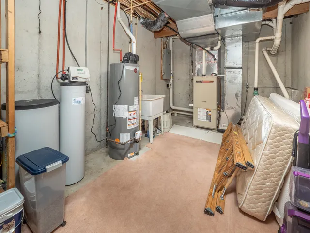 $304,900 | 1009 Sherwood Forrest Trail, Sturgis, MI 49091