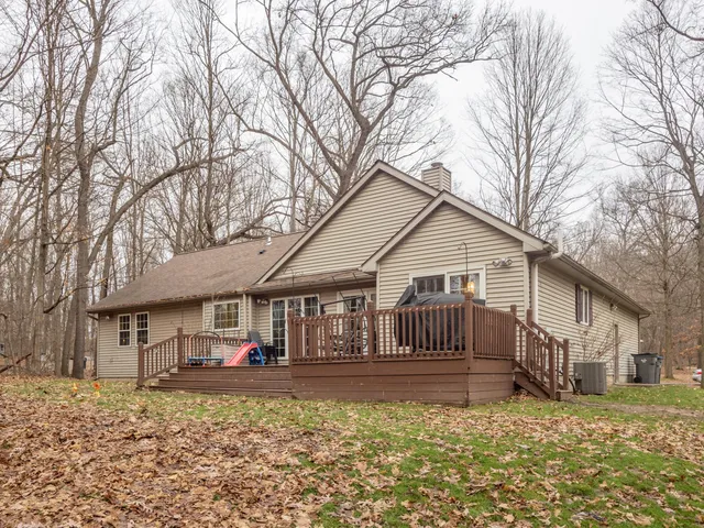 $304,900 | 1009 Sherwood Forrest Trail, Sturgis, MI 49091