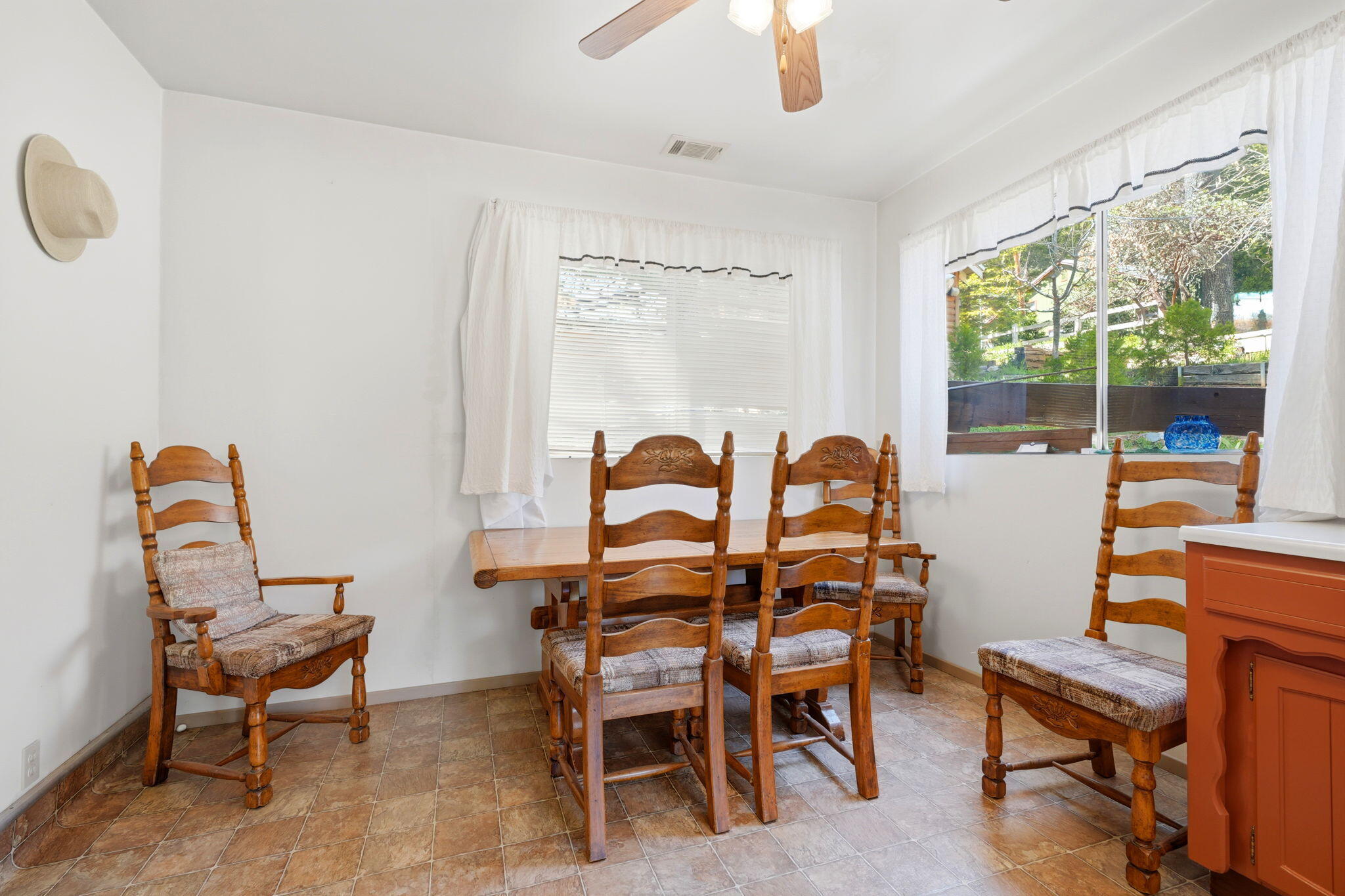 697 Loop Drive Springville, CA 93265 - Photo 16 of 55 a view of a dining room with furniture window and outside view