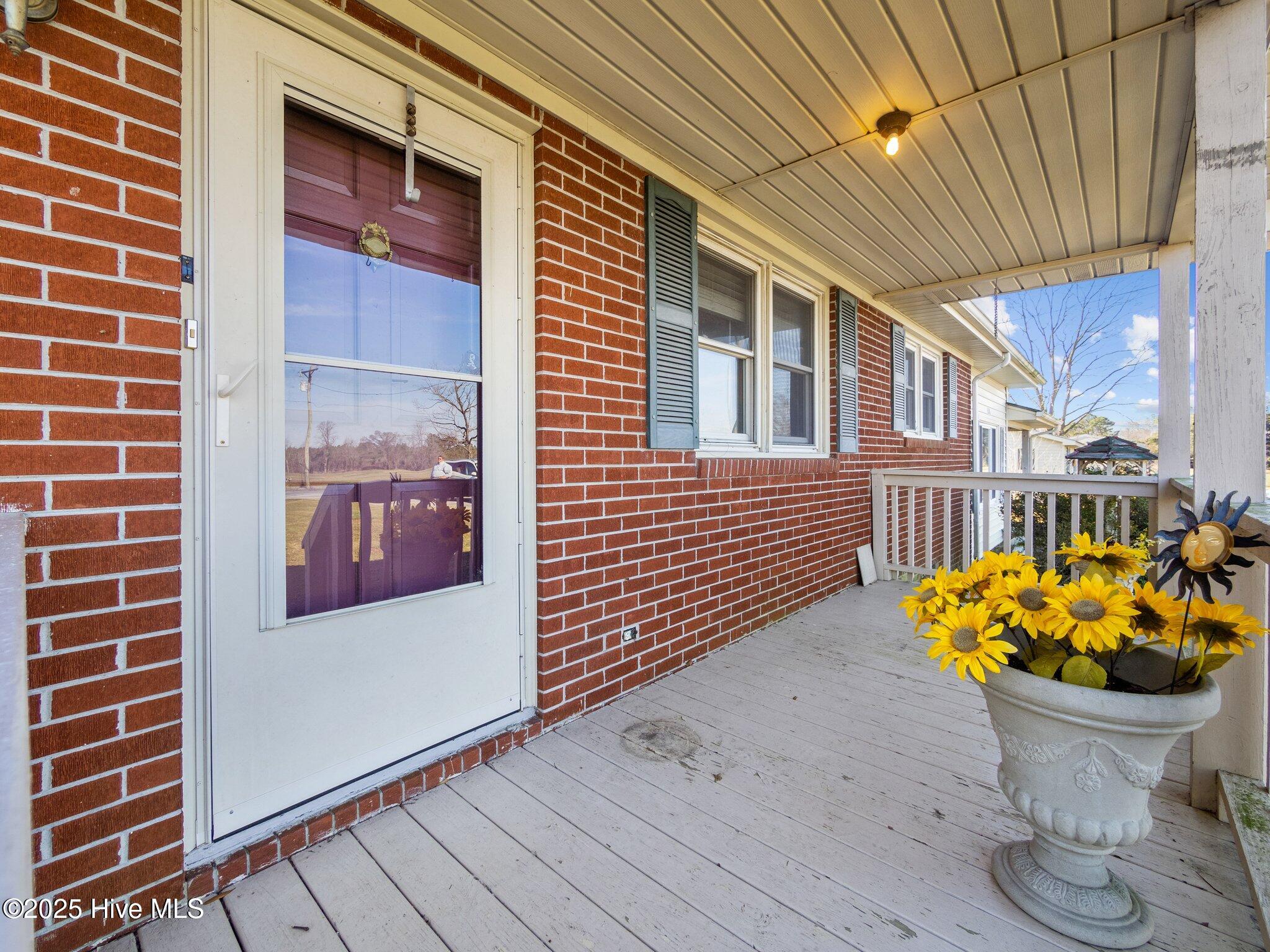 326 Ludie Brown Road Chinquapin, NC 28521 - Photo 4 of 60 4-web-or-mls-04