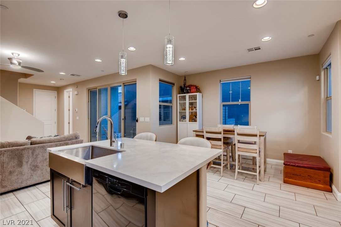 893 West Sunset Road Henderson, NV 89011 - Photo 8 of 34 Gallery Image 8