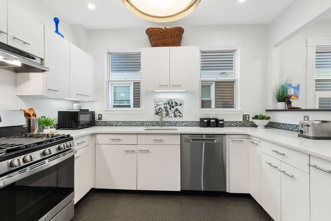 42 Roberts Road, Unit 1 Cambridge, MA 02138 - Photo 15 of 36 Gallery Image 15
