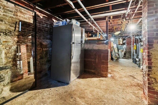 42 Roberts Road, Unit 1 Cambridge, MA 02138 - Photo 34 of 36 Gallery Image 34