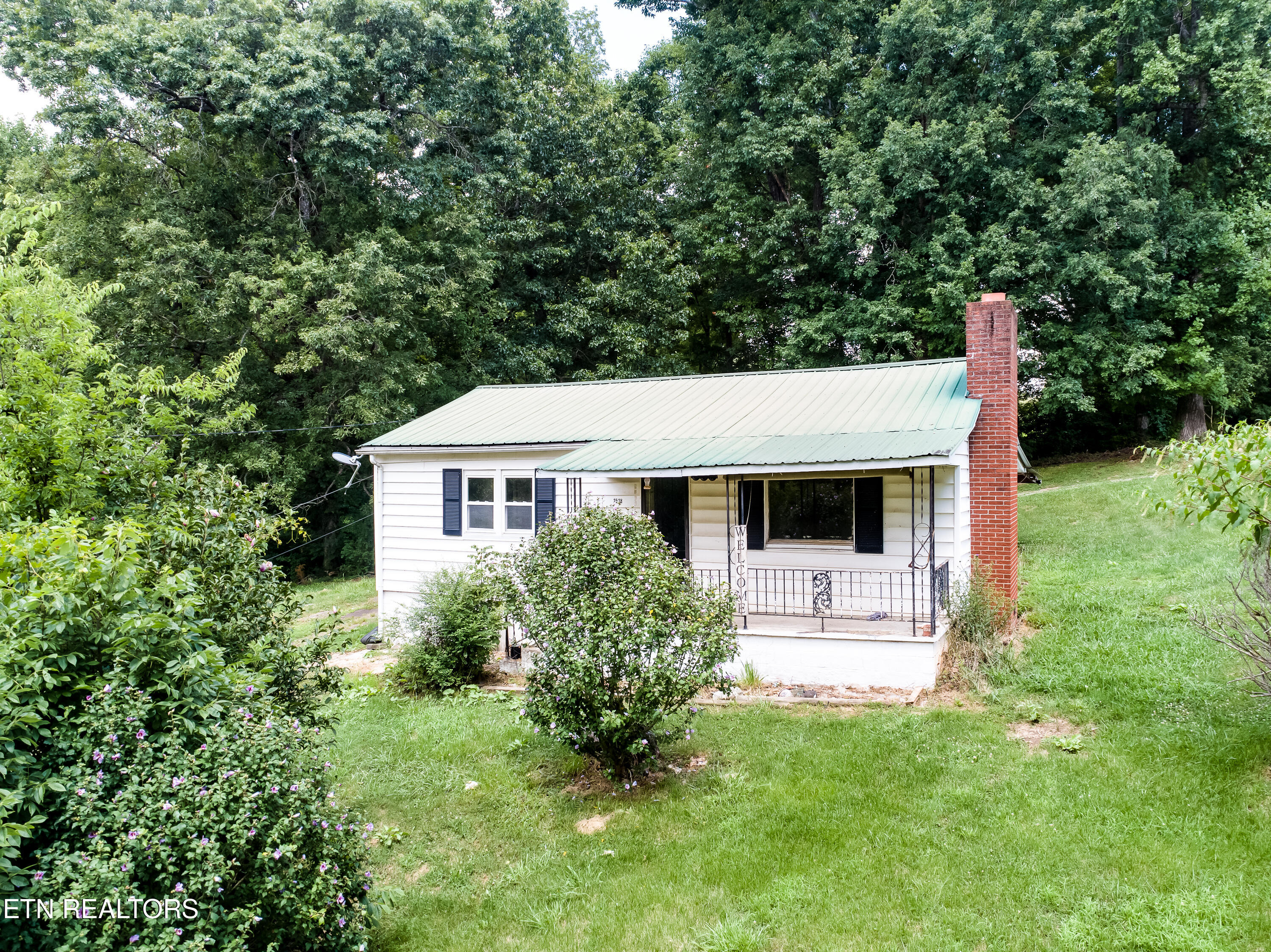 2518 Roseberry Road Mascot, TN 37806 - Photo 20 of 41 002-SMALL