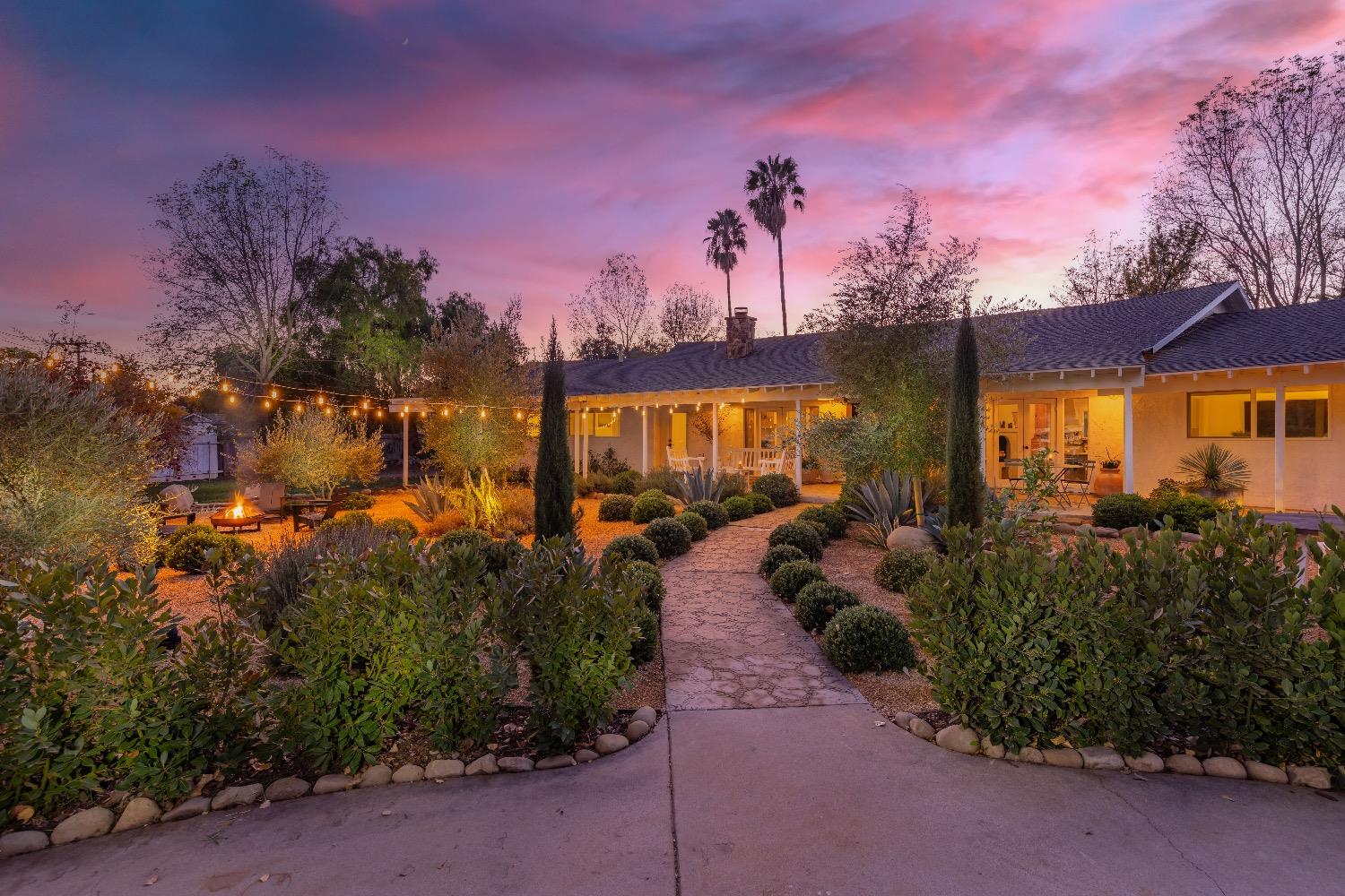 930 Fairview Road Ojai, CA 93023 - Photo 30 of 30 a view of a garden