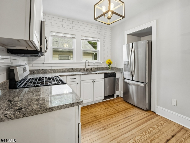485 Valley Road, Unit 2 Montclair, NJ 07043 - Photo 11 of 32