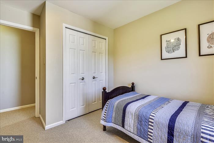 13805 Ranch Place North Potomac, MD 20878 - Photo 18 of 33 2nd BR.