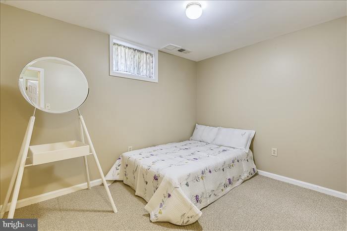 13805 Ranch Place North Potomac, MD 20878 - Photo 23 of 33 Guest BR.