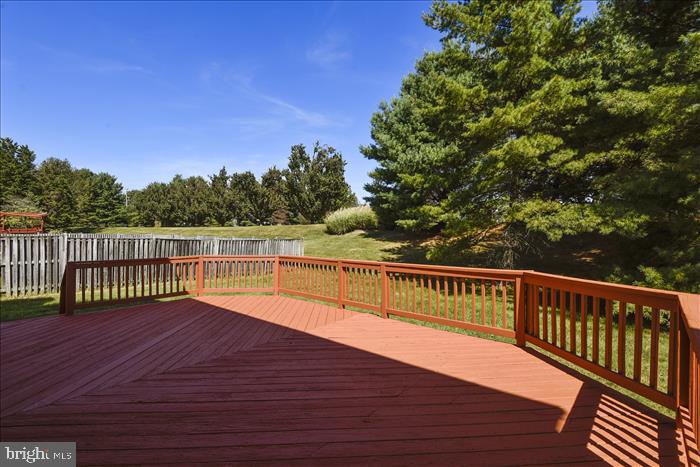 13805 Ranch Place North Potomac, MD 20878 - Photo 27 of 33 Huge deck