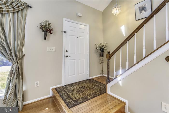 13805 Ranch Place North Potomac, MD 20878 - Photo 5 of 33 Foyer