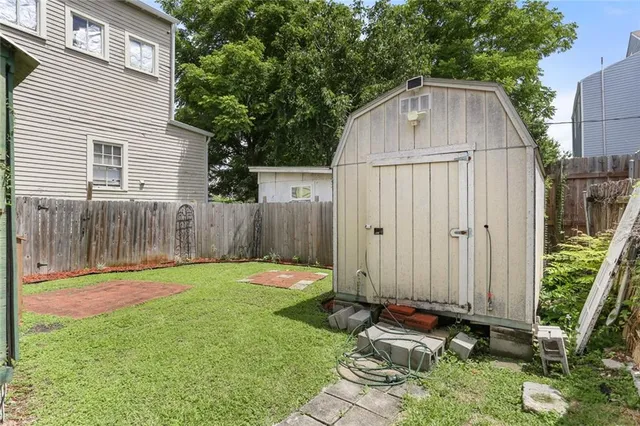 $2,200 | 4149 Canal Street, Unit C, New Orleans, LA 70119