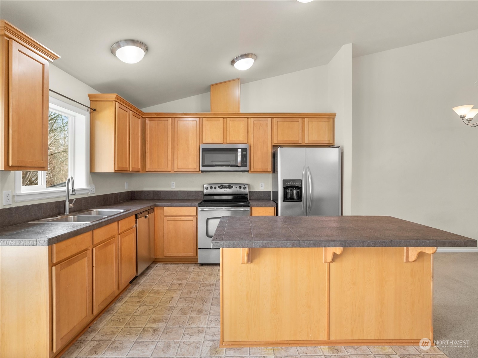 4445 Roxanna Loop Southeast Lacey, WA 98503 - Photo 13 of 28 Gallery Image 13