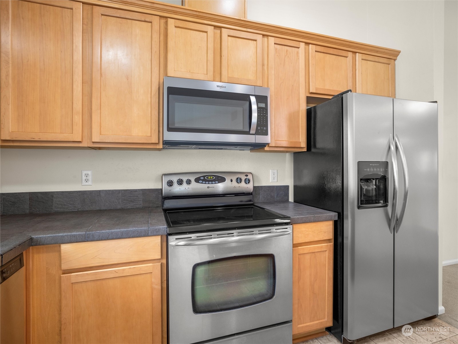 4445 Roxanna Loop Southeast Lacey, WA 98503 - Photo 15 of 28 Gallery Image 15