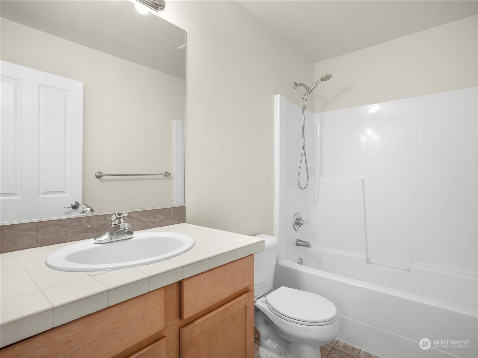 4445 Roxanna Loop Southeast Lacey, WA 98503 - Photo 23 of 28 Gallery Image 23