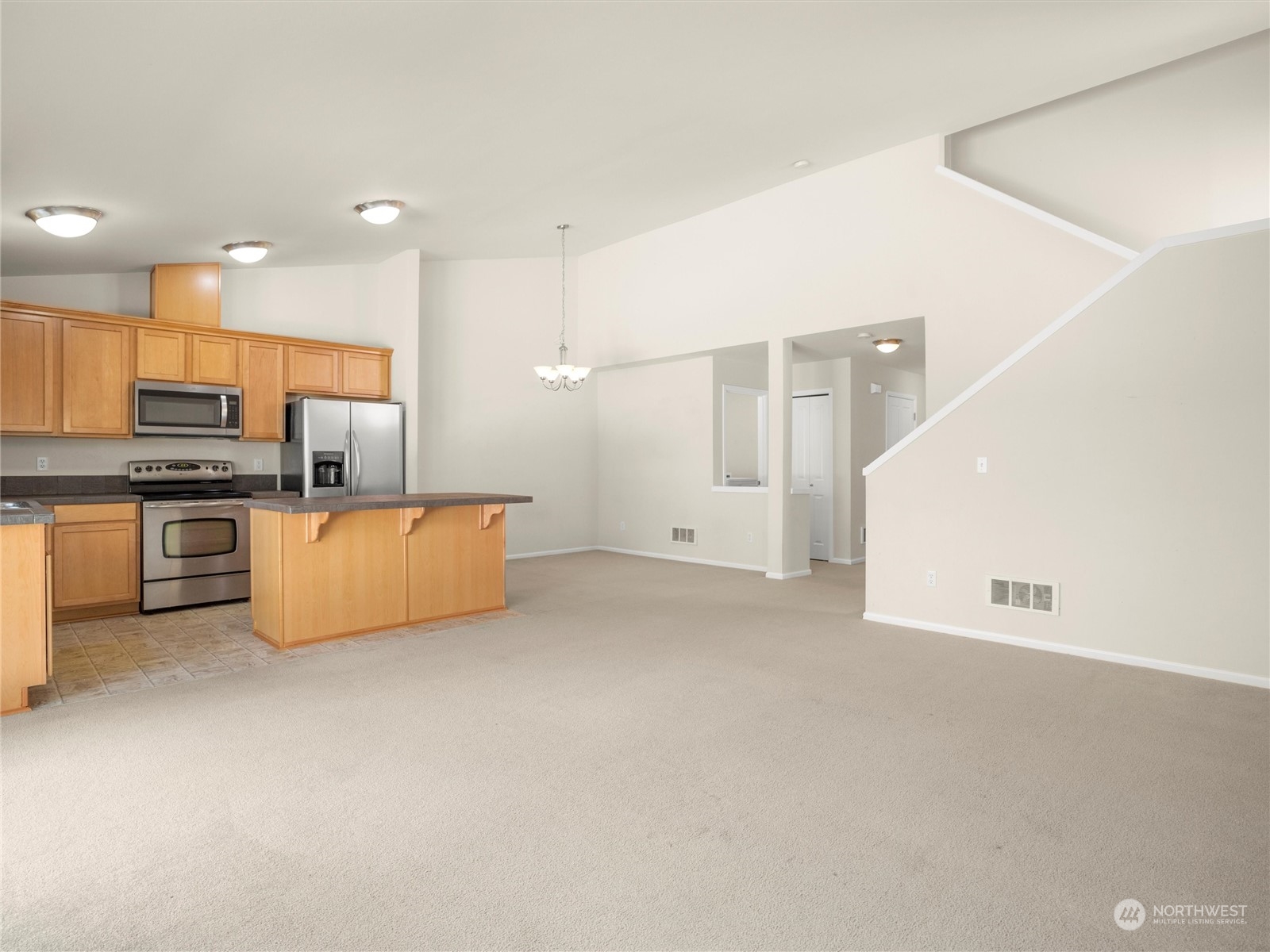 4445 Roxanna Loop Southeast Lacey, WA 98503 - Photo 8 of 28 Gallery Image 8