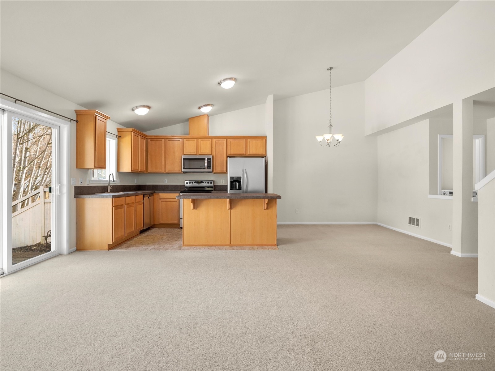 4445 Roxanna Loop Southeast Lacey, WA 98503 - Photo 9 of 28 Gallery Image 9