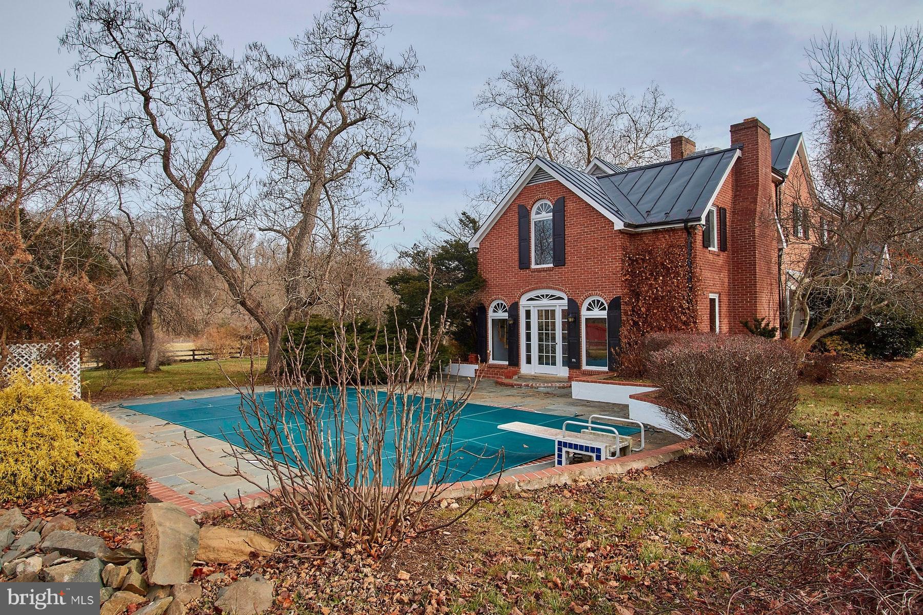 39385 Lime Kiln Road Leesburg, VA 20175 - Photo 13 of 30 Heated Pool