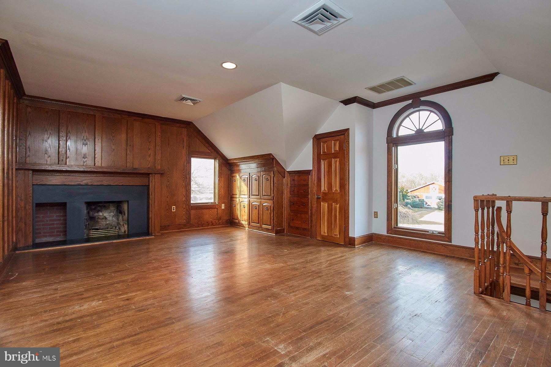 39385 Lime Kiln Road Leesburg, VA 20175 - Photo 10 of 30 Library/Den