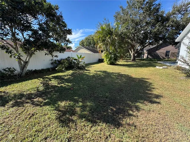 $2,400 | 14940 Day Lily Court, Orlando, FL 32824