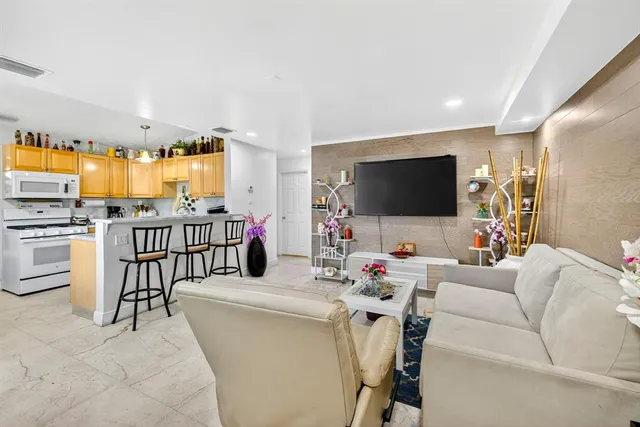 $465,000 | 2673 Northwest 59th Avenue, Margate, FL 33063