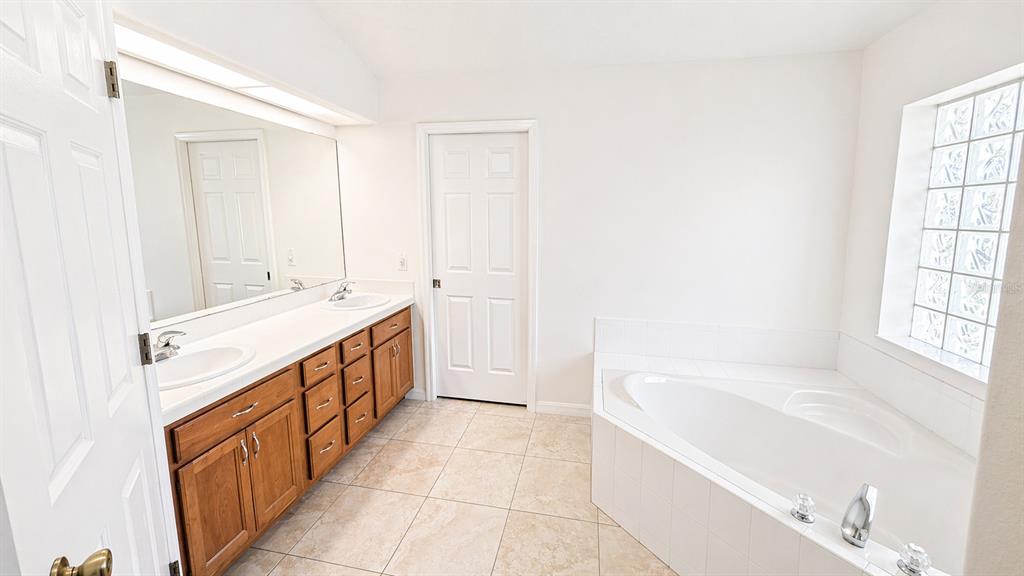 5277 Indian Ocean Loop Tavares, FL 32778 - Photo 22 of 30