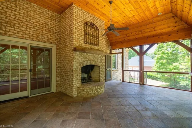 $1,390,000 | 141 Wellsprings Court, Pfafftown, NC 27040