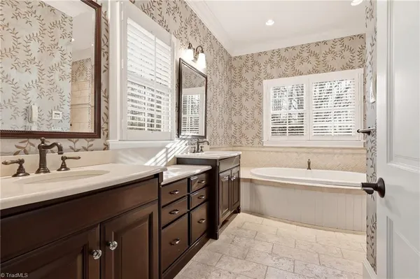 $1,390,000 | 141 Wellsprings Court, Pfafftown, NC 27040