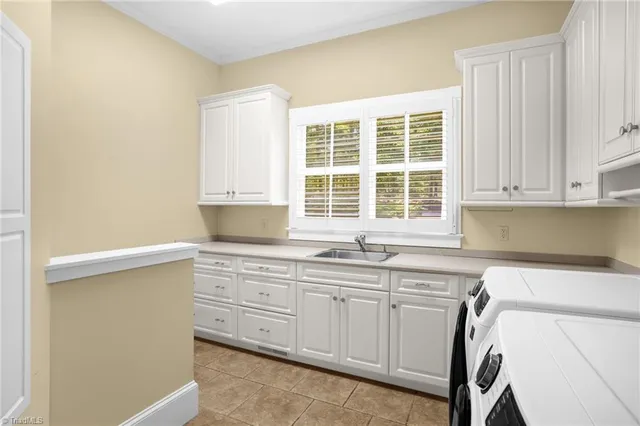 $1,390,000 | 141 Wellsprings Court, Pfafftown, NC 27040