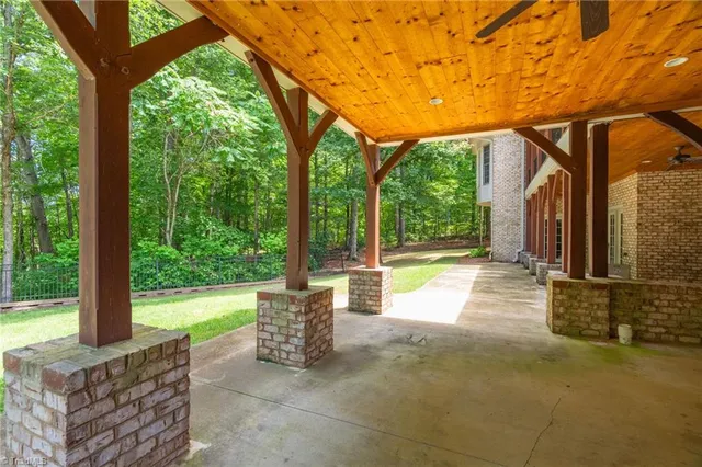 $1,390,000 | 141 Wellsprings Court, Pfafftown, NC 27040