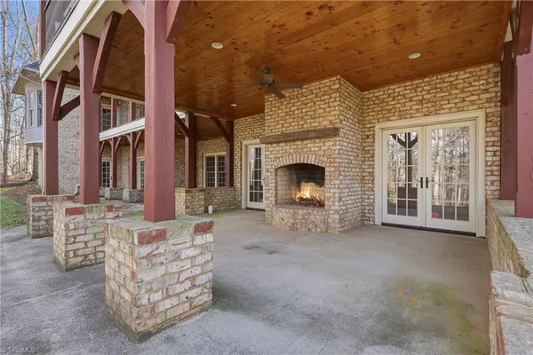 $1,390,000 | 141 Wellsprings Court, Pfafftown, NC 27040