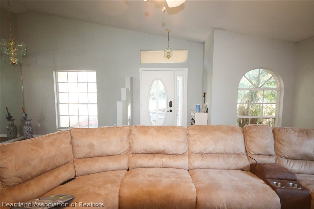 106 Mango Road Northeast Lake Placid, FL 33852 - Photo 24 of 36 Gallery Image 24