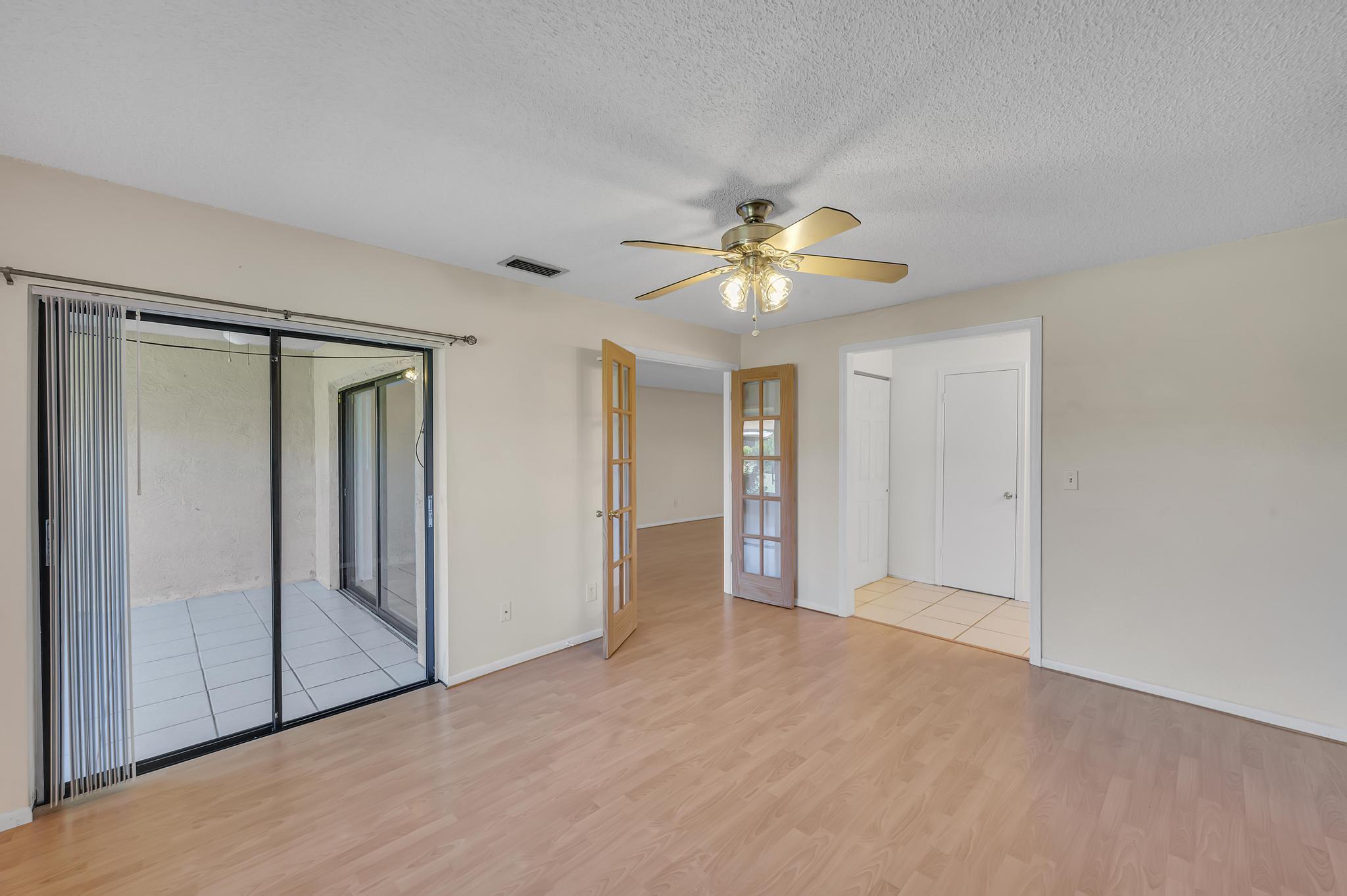 6010 Indrio Road, Unit D6 Fort Pierce, FL 34951 - Photo 21 of 37 F5B9C041-8E32-42D7-8DB1-F80090B8D3FA