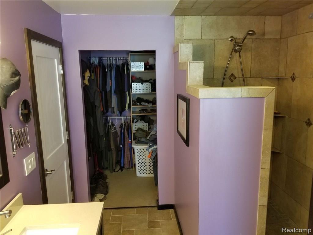 2845 Earl Lake Road Howell, MI 48843 - Photo 17 of 36 image014.jpg