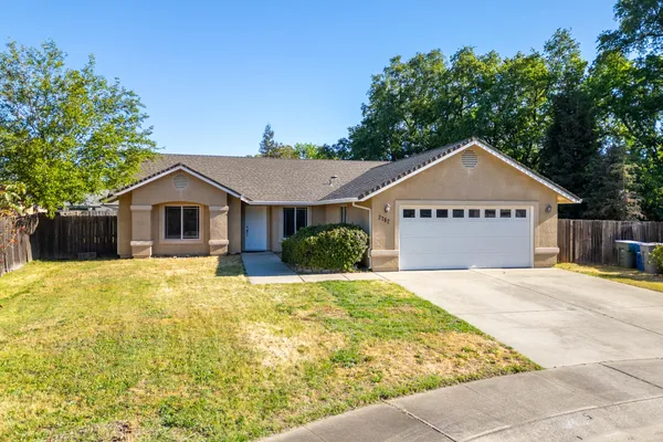 $380,000 | 2762 Citrine Avenue, Redding, CA 96001
