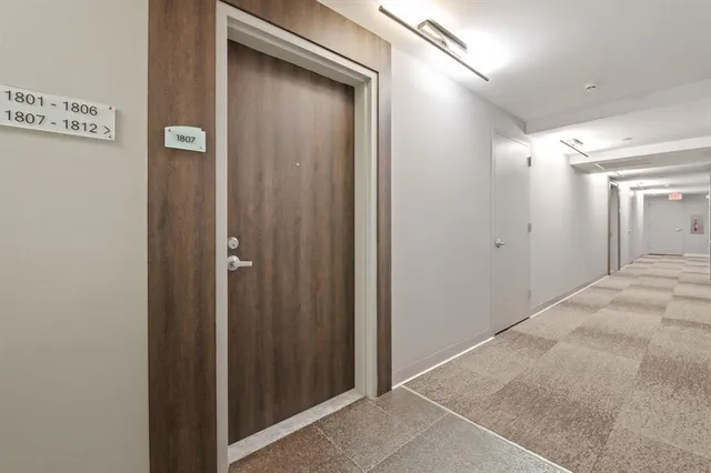 $429,000 | 92 Southwest 3rd Street, Unit 1807, Miami, FL 33130