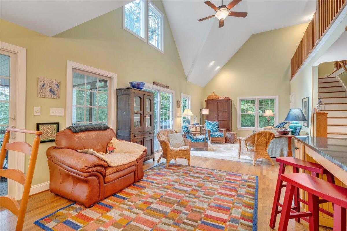 932 Clear Pointe Run Lynch Station, VA 24571 - Photo 23 of 154 Living ROom