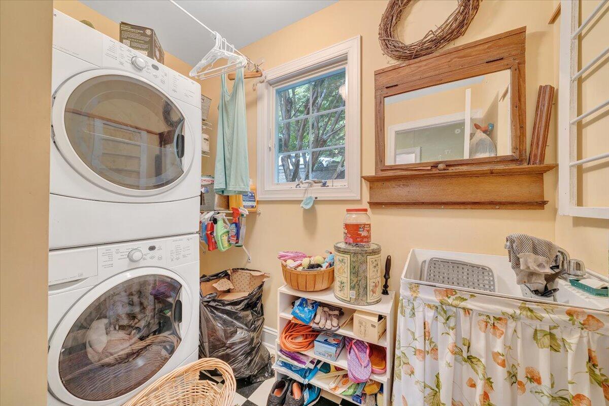 932 Clear Pointe Run Lynch Station, VA 24571 - Photo 28 of 154 a utility room with sink dryer and washer