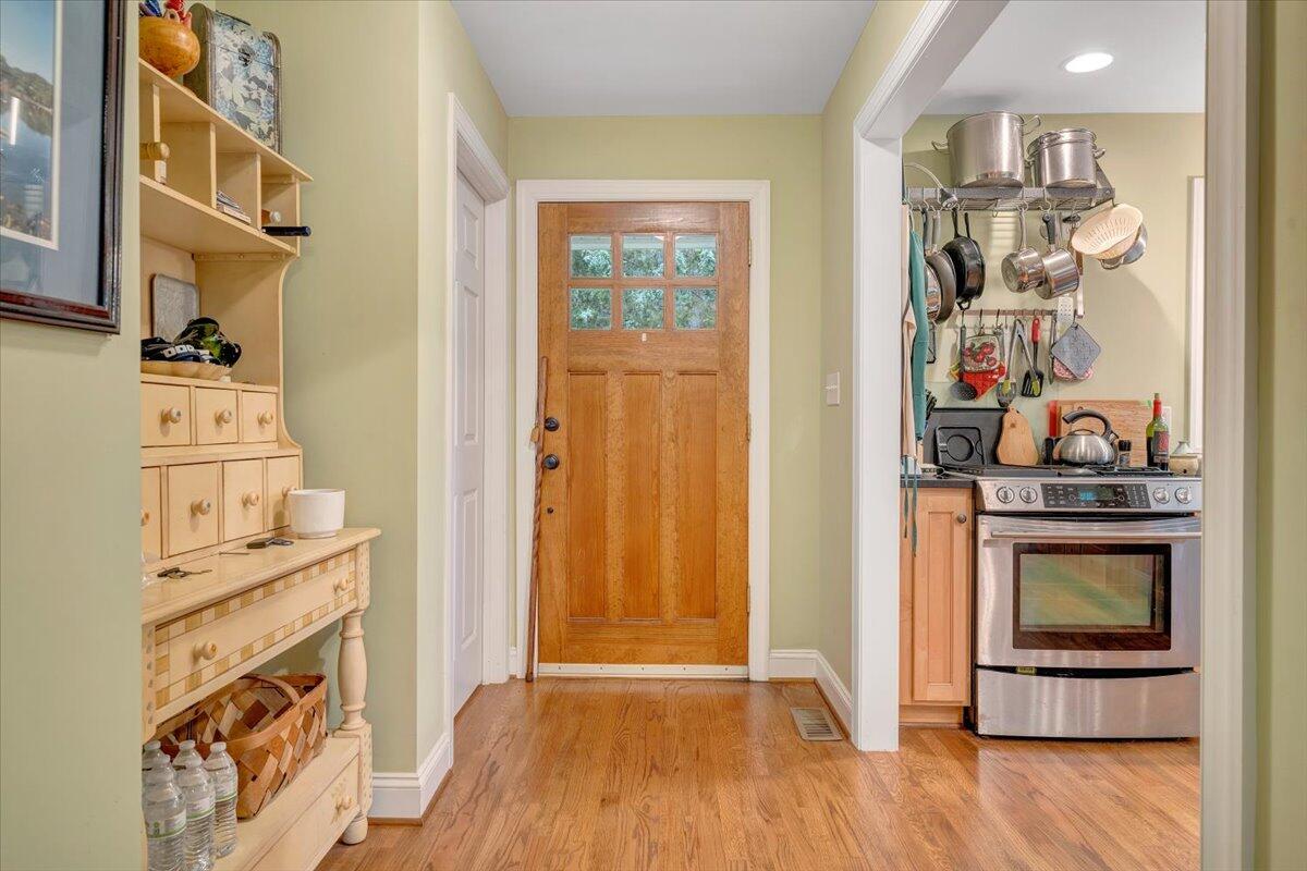 932 Clear Pointe Run Lynch Station, VA 24571 - Photo 3 of 154 Foyer