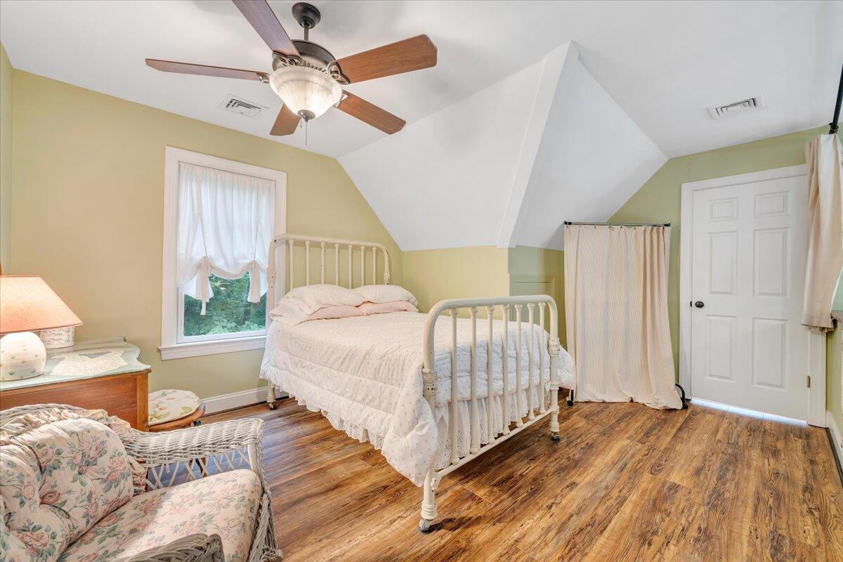 932 Clear Pointe Run Lynch Station, VA 24571 - Photo 41 of 154 Upper Level