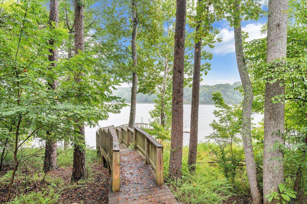 932 Clear Pointe Run Lynch Station, VA 24571 - Photo 78 of 154 Walkway