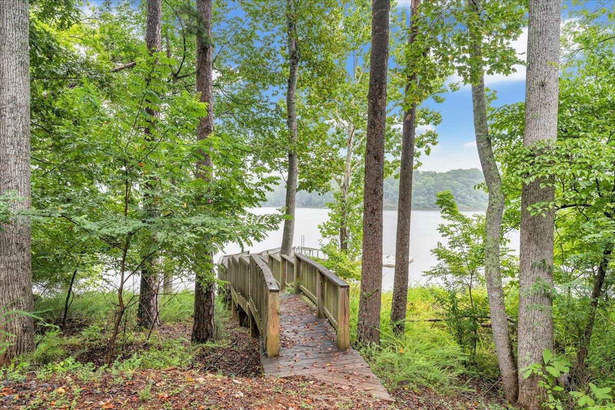 932 Clear Pointe Run Lynch Station, VA 24571 - Photo 79 of 154 Walkway